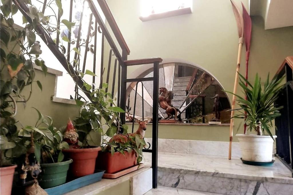 Una Pratica Mansardina Turin Exterior foto
